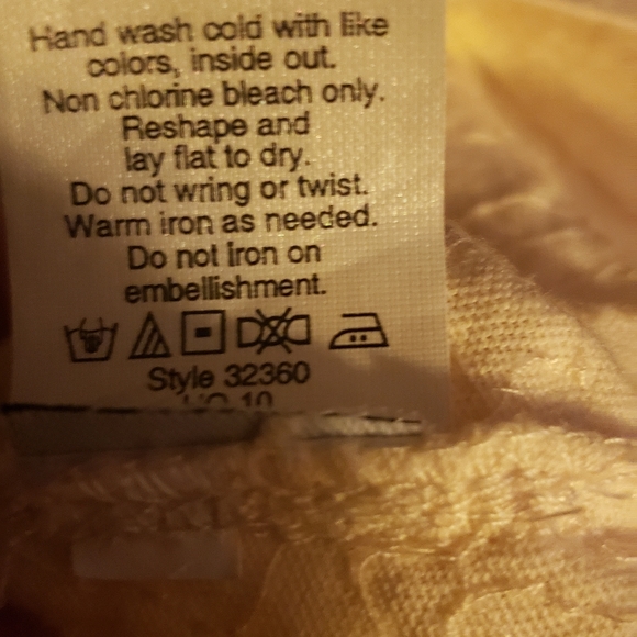 J Crew Drapey Sequin Tank
Color Natural - Picture 3 of 4